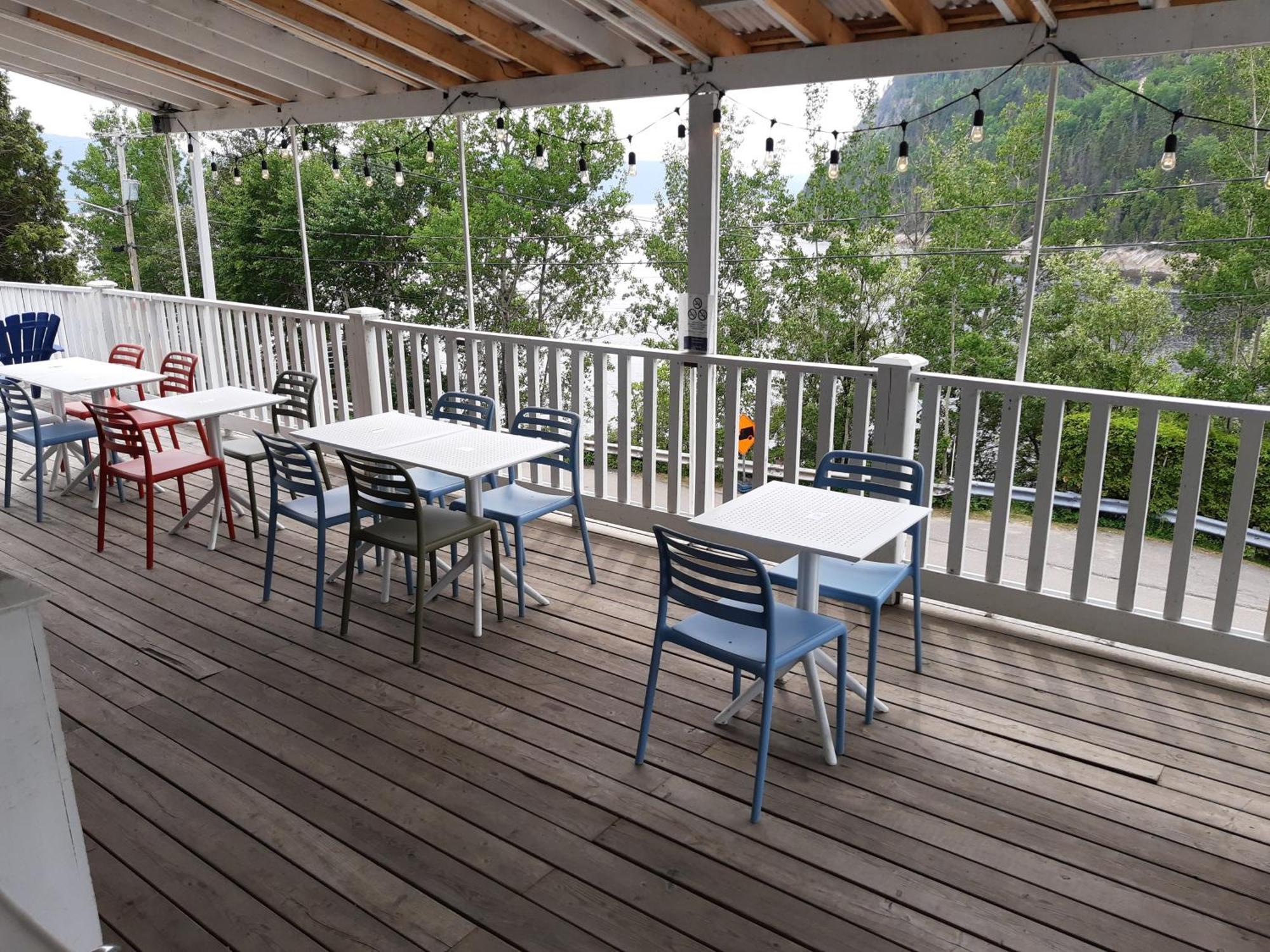 Auberge Aventure Rose Des Vents Sainte-Rose-du-Nord Εξωτερικό φωτογραφία
